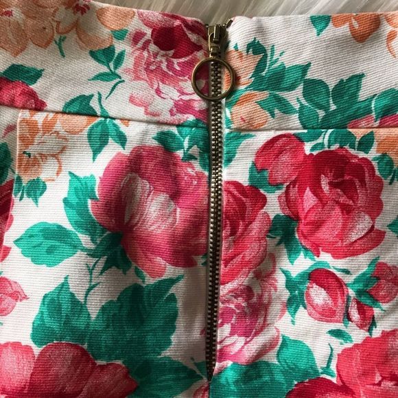 Zara High Waisted Floral Tulip Mini Skirt - Picture 4 of 5